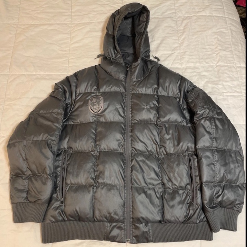 Rare Nike Lebron James Witness 550 Grey Feather Filled Puffer Size XXL EUC